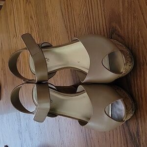 Dress sandal